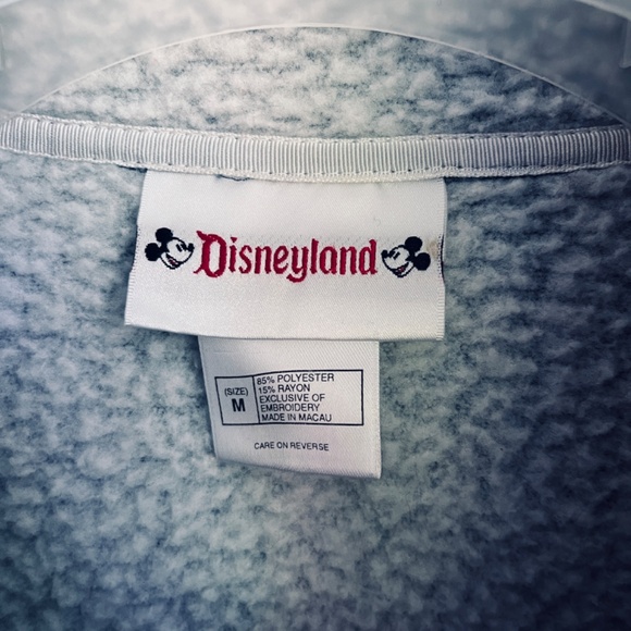 Disneyland Embroidered Winnie the Pooh  Fleece on Faux Fur Jacket size M - Picture 4 of 13